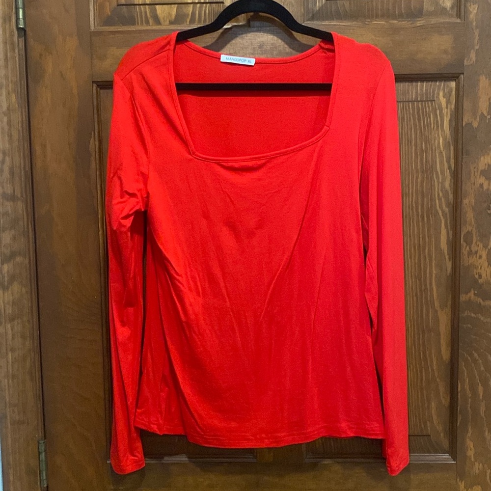 Mango pop - red square neck tee Soze XL